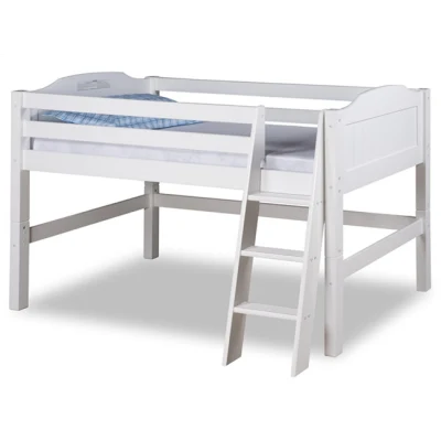 Деревянная детская кровать, детская средняя кровать из массива дерева с лестницей.